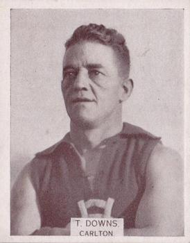 1933 Wills's Victorian Footballers (Large) #144 Tommy Downs Front